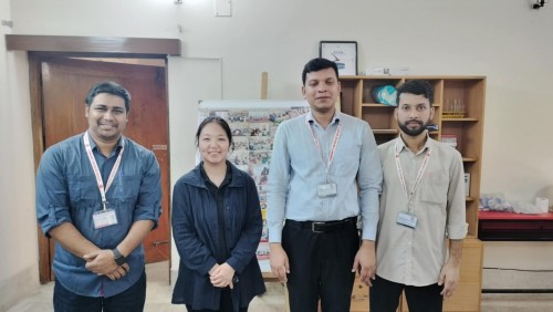 Center staffs and Sachiko